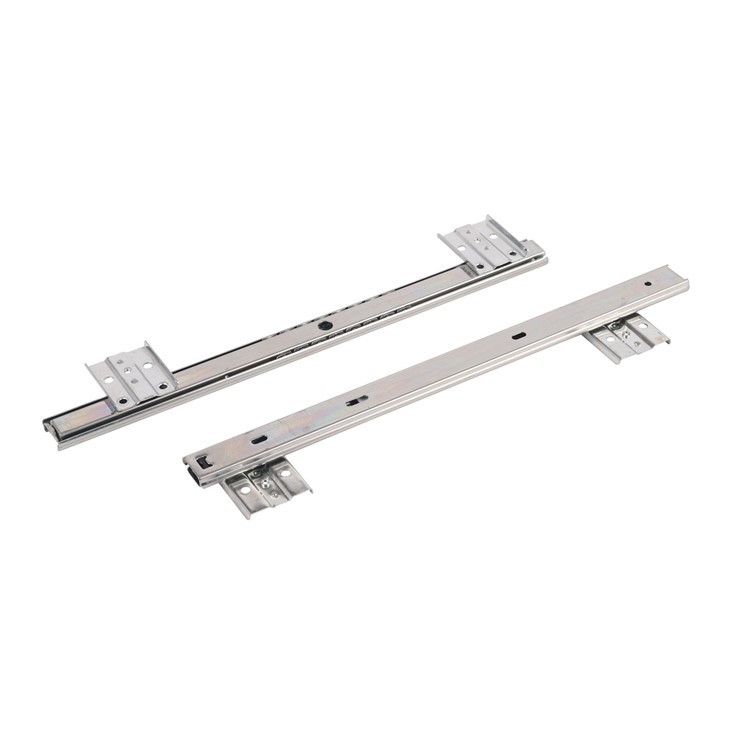 Tugev metallist klaviatuurisahtel